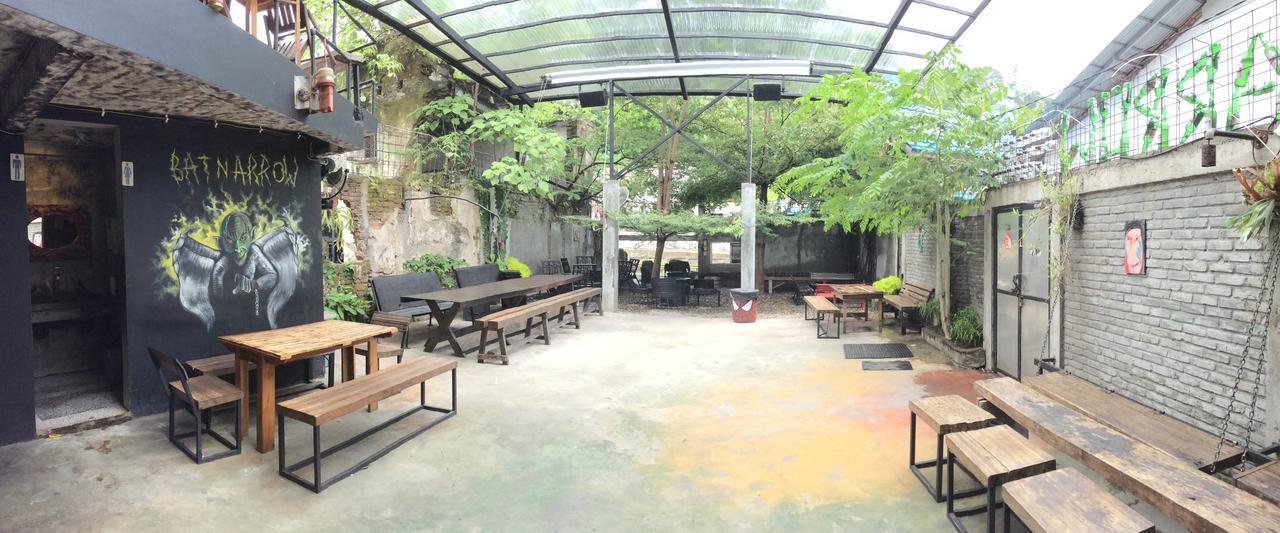 Bat & Arrow Hotel Padang  Luaran gambar