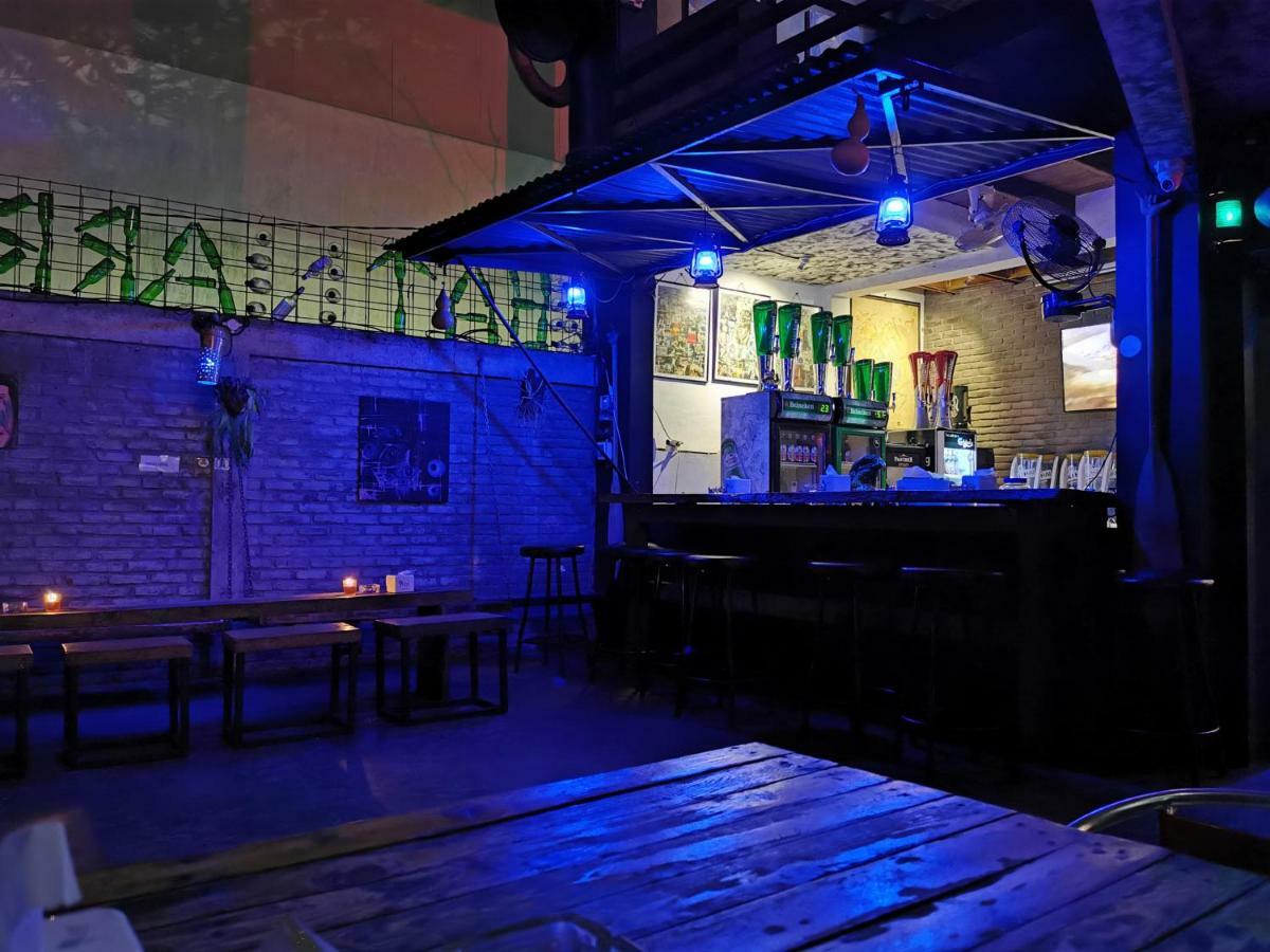 Bat & Arrow Hotel Padang  Luaran gambar