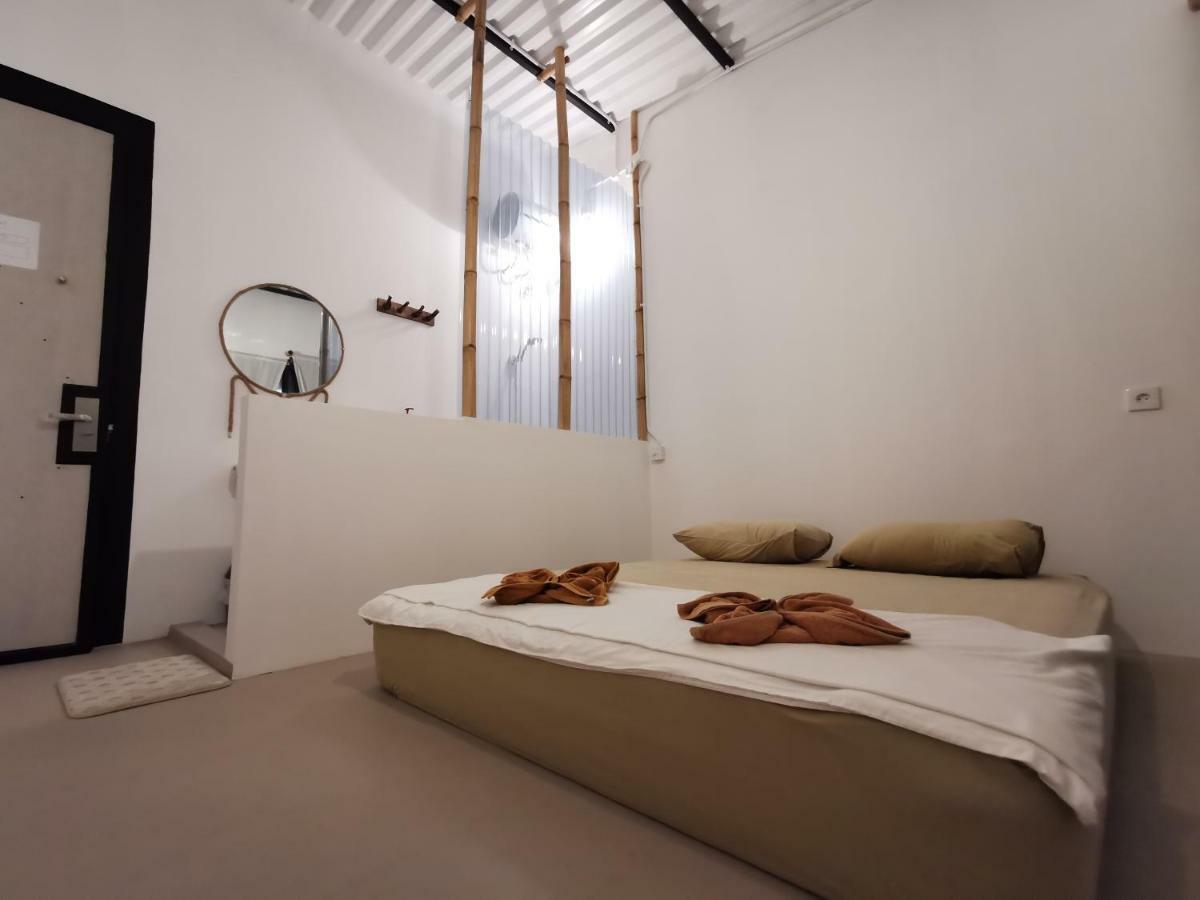 Bat & Arrow Hotel Padang  Bilik gambar