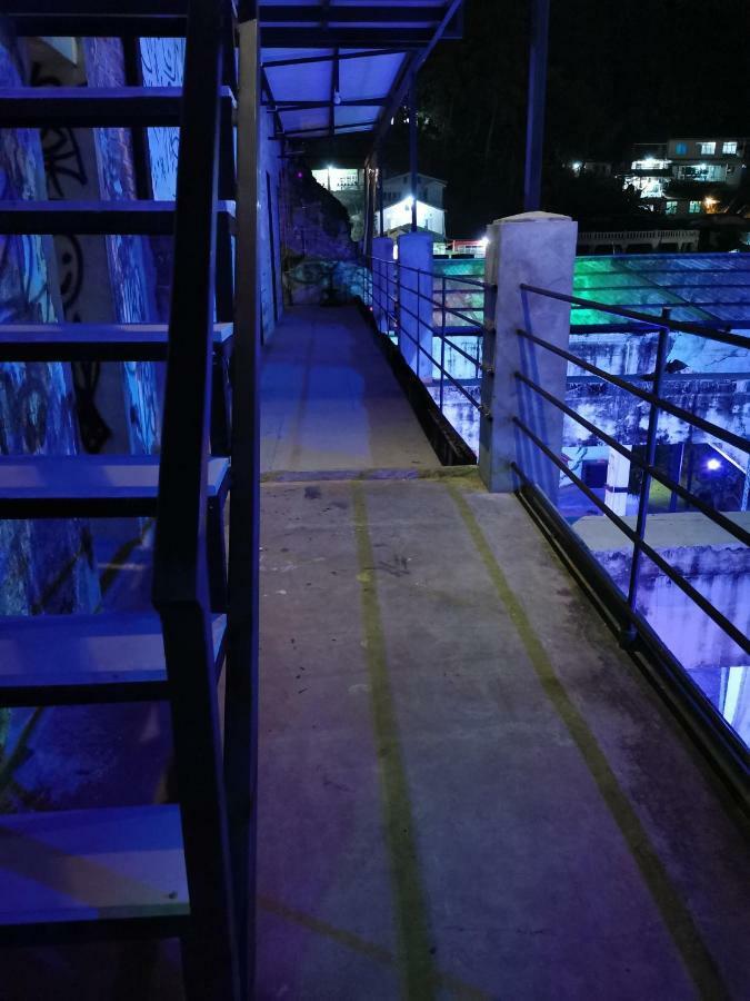 Bat & Arrow Hotel Padang  Luaran gambar