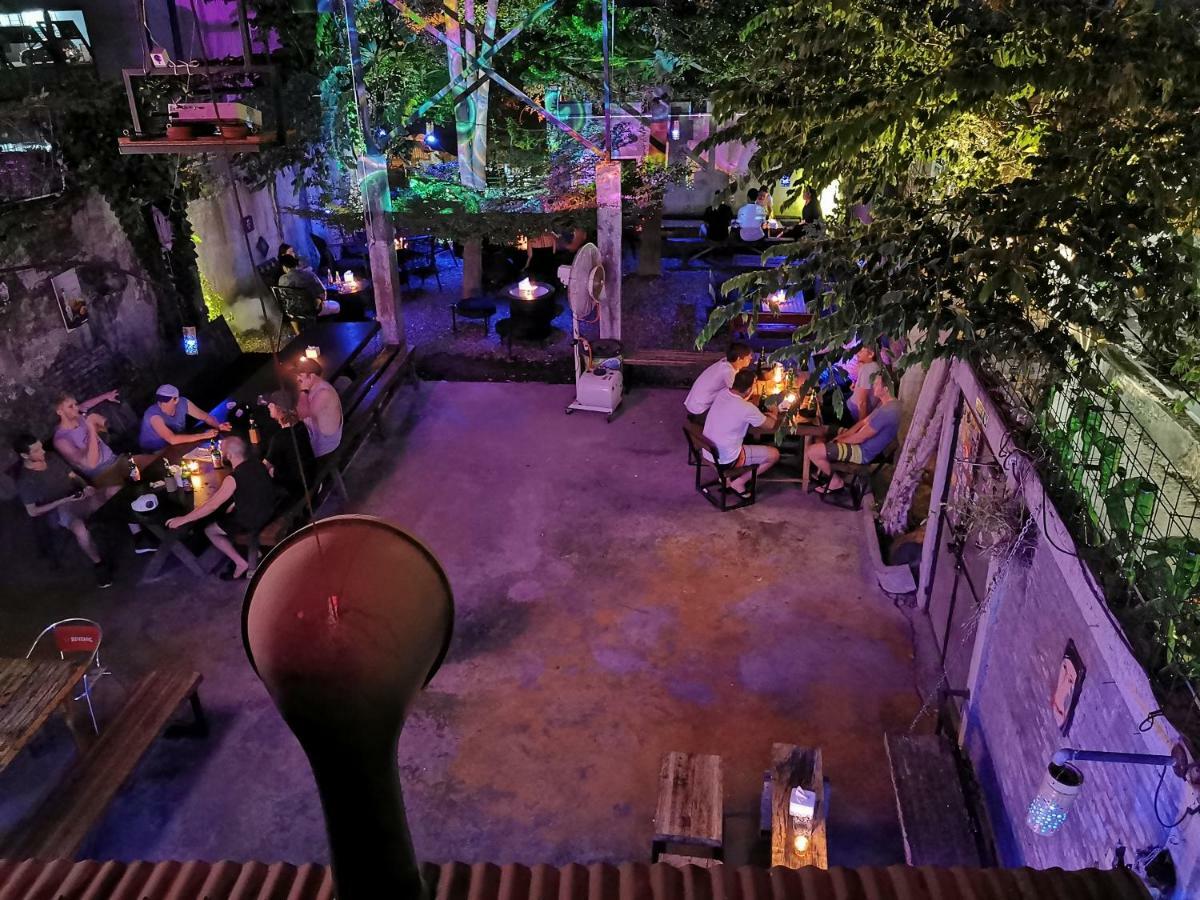 Bat & Arrow Hotel Padang  Luaran gambar